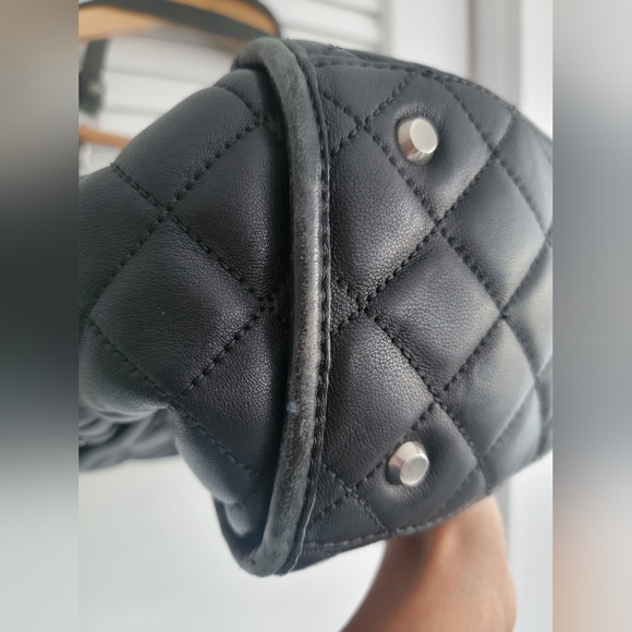 Michael Kors black quilted leather shoulder satchel - Picture 4 of 14